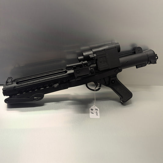 Imperialer Sci-Fi Blaster – Resin-Prop mit Metallschiene (Vitrinenmodell) Tantive Breacher #1