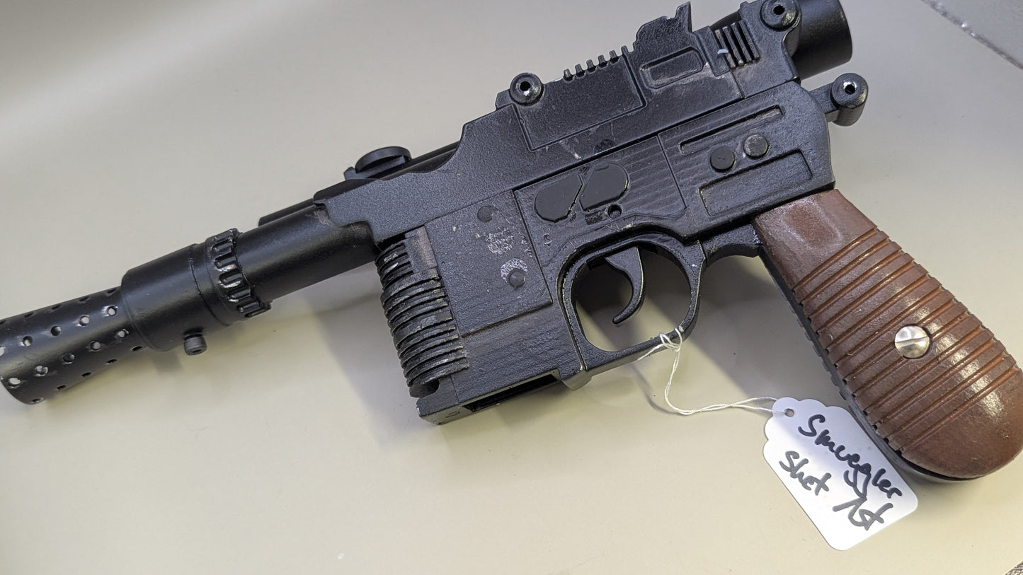 DL-44 Smuggler shot 1st – Resinblaster Desert Catina #1