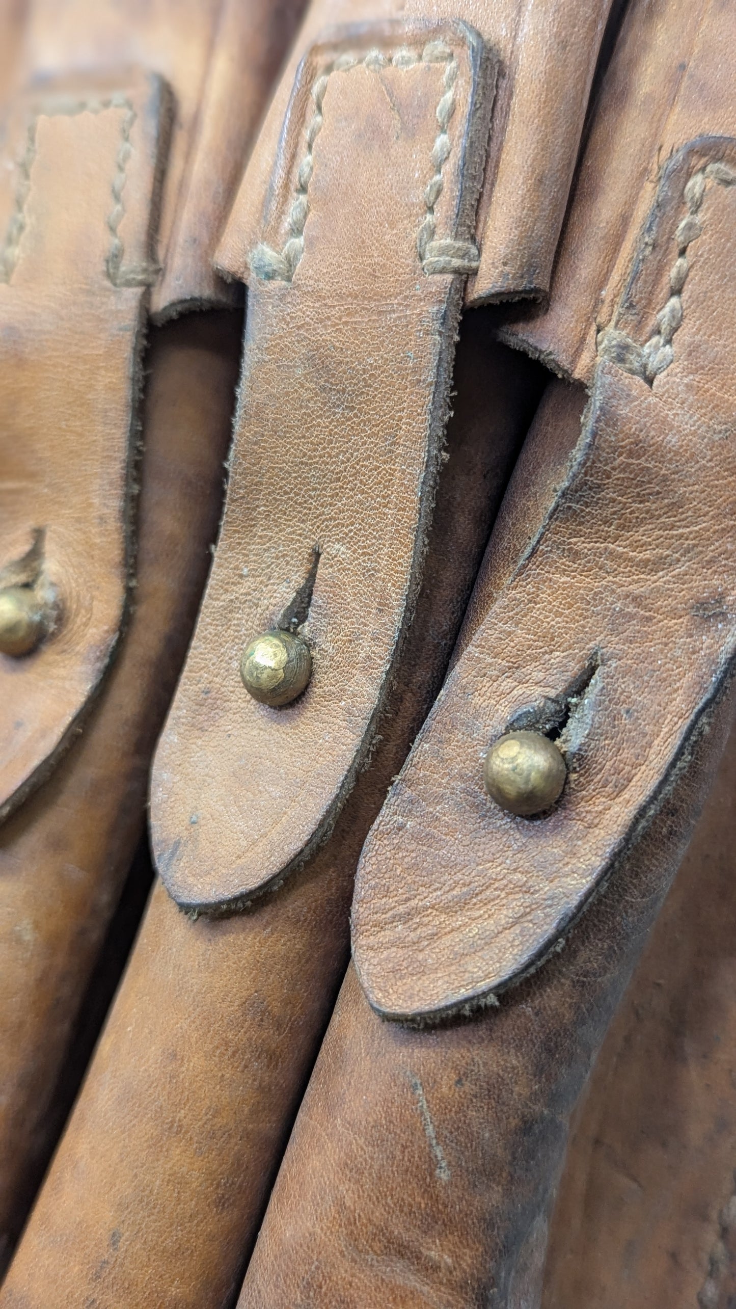 Originale Leder-Magazintasche (MP40/Thompson/MP56) – authentisches Accessoire für Sci-Fi & Reenactment (T1)