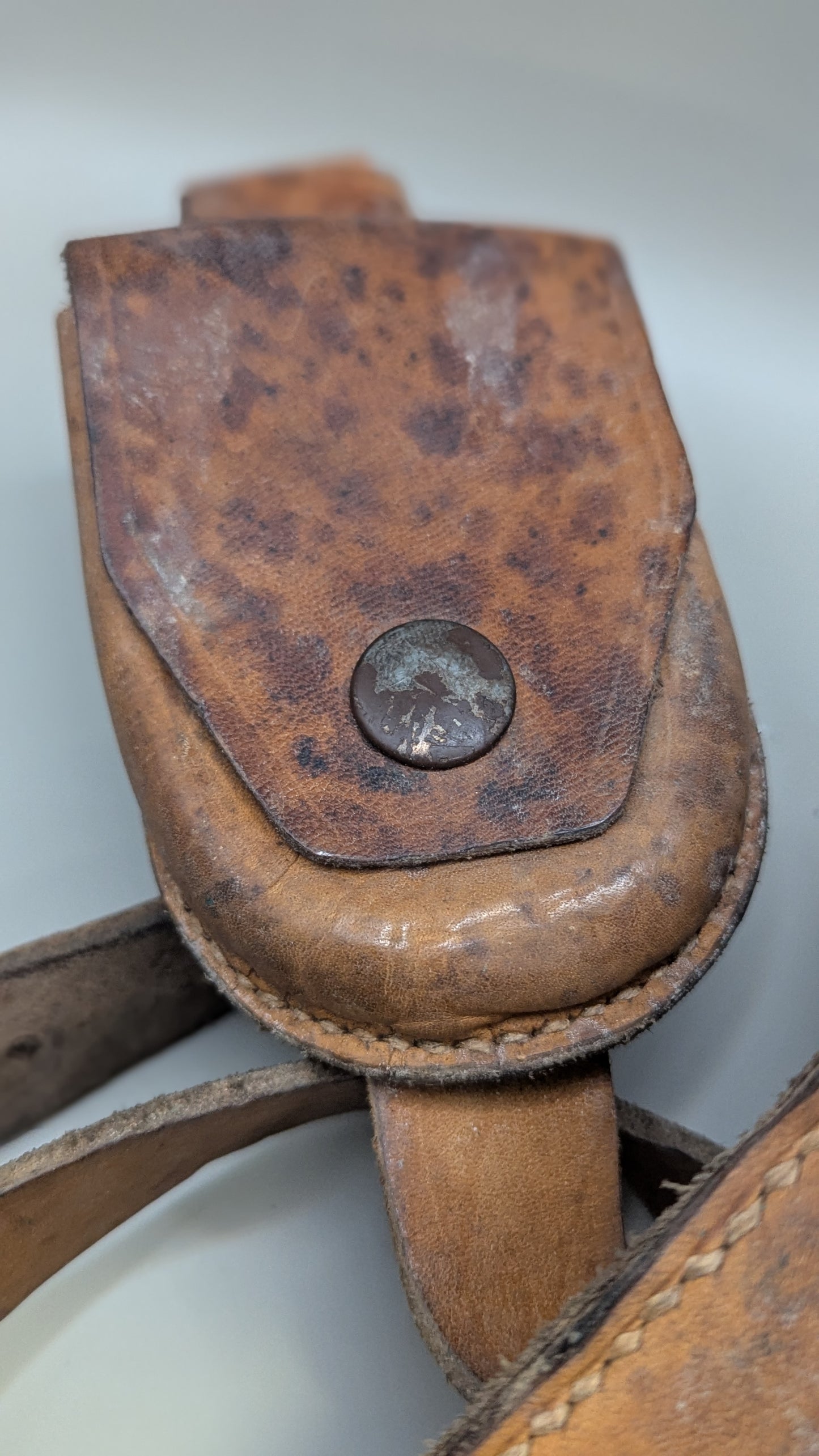 Originale Leder-Magazintasche (MP40/Thompson/MP56) – authentisches Accessoire für Sci-Fi & Reenactment (T1)