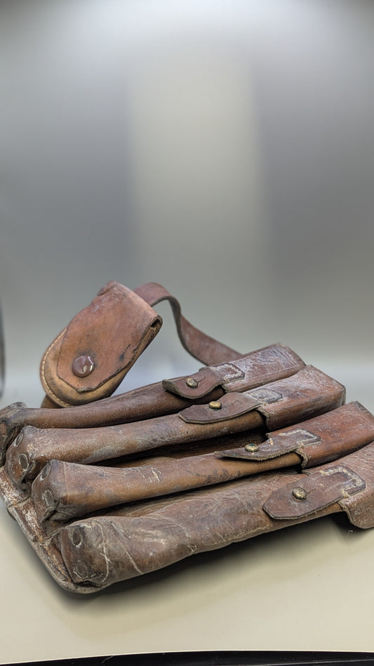 Originale Leder-Magazintasche (MP40Thompson/MP56) – authentisches Accessoire für Sci-Fi & Reenactment (T4)