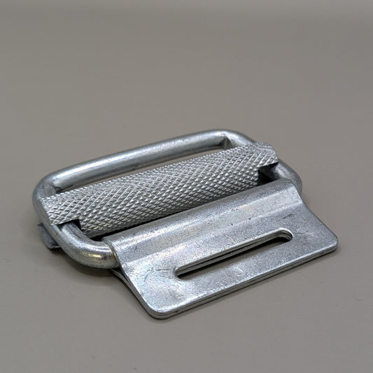 Metall-Schnalle im Retro Sci-Fi Design – robustes Accessoire für Kostüm & Cosplay